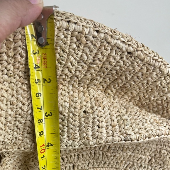 Round Raffia Tote with Floral Embroidery - Picture 9 of 9